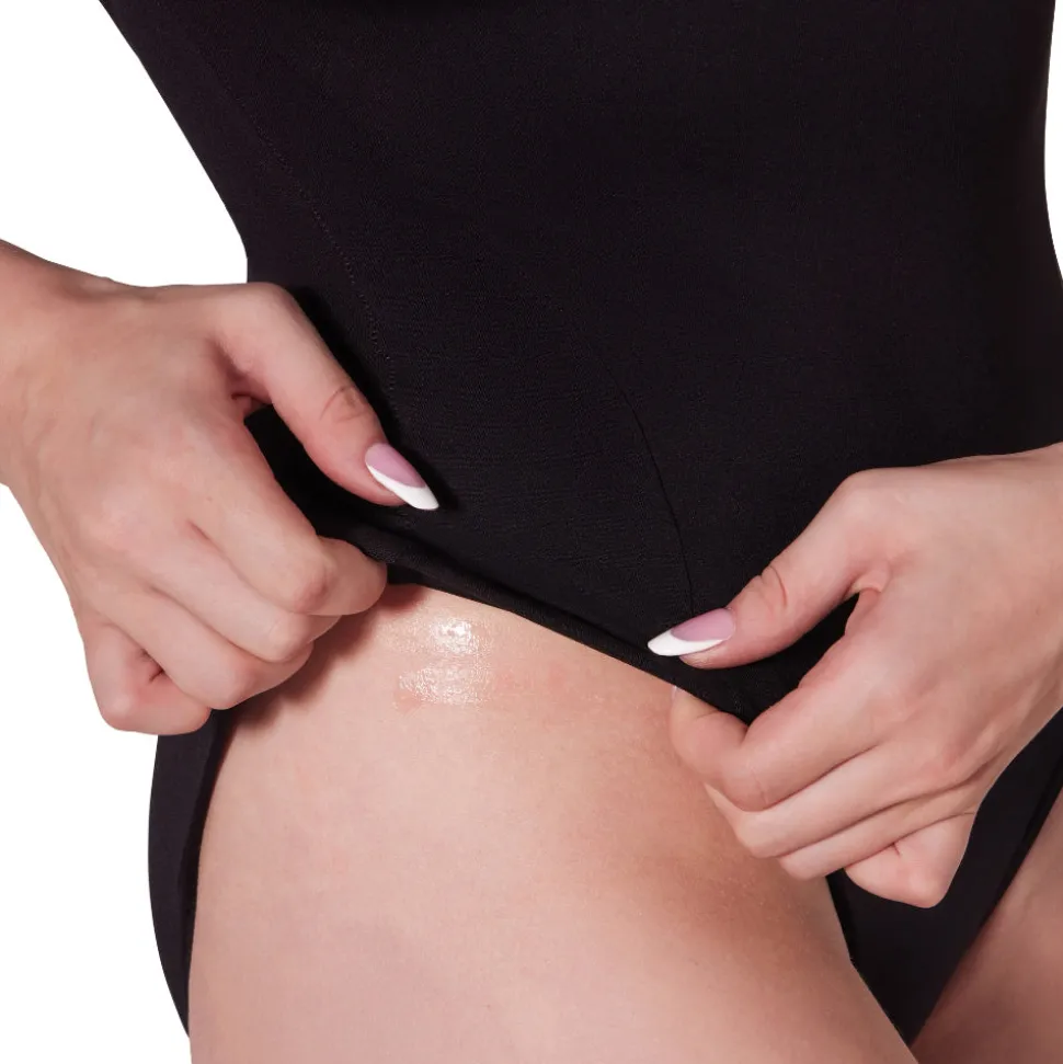 Bunheads Hold it Body Adhesive